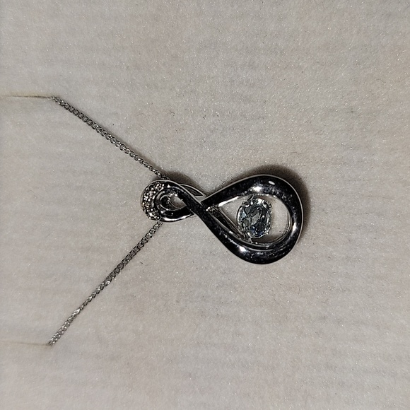 Necklace - Picture 3 of 4